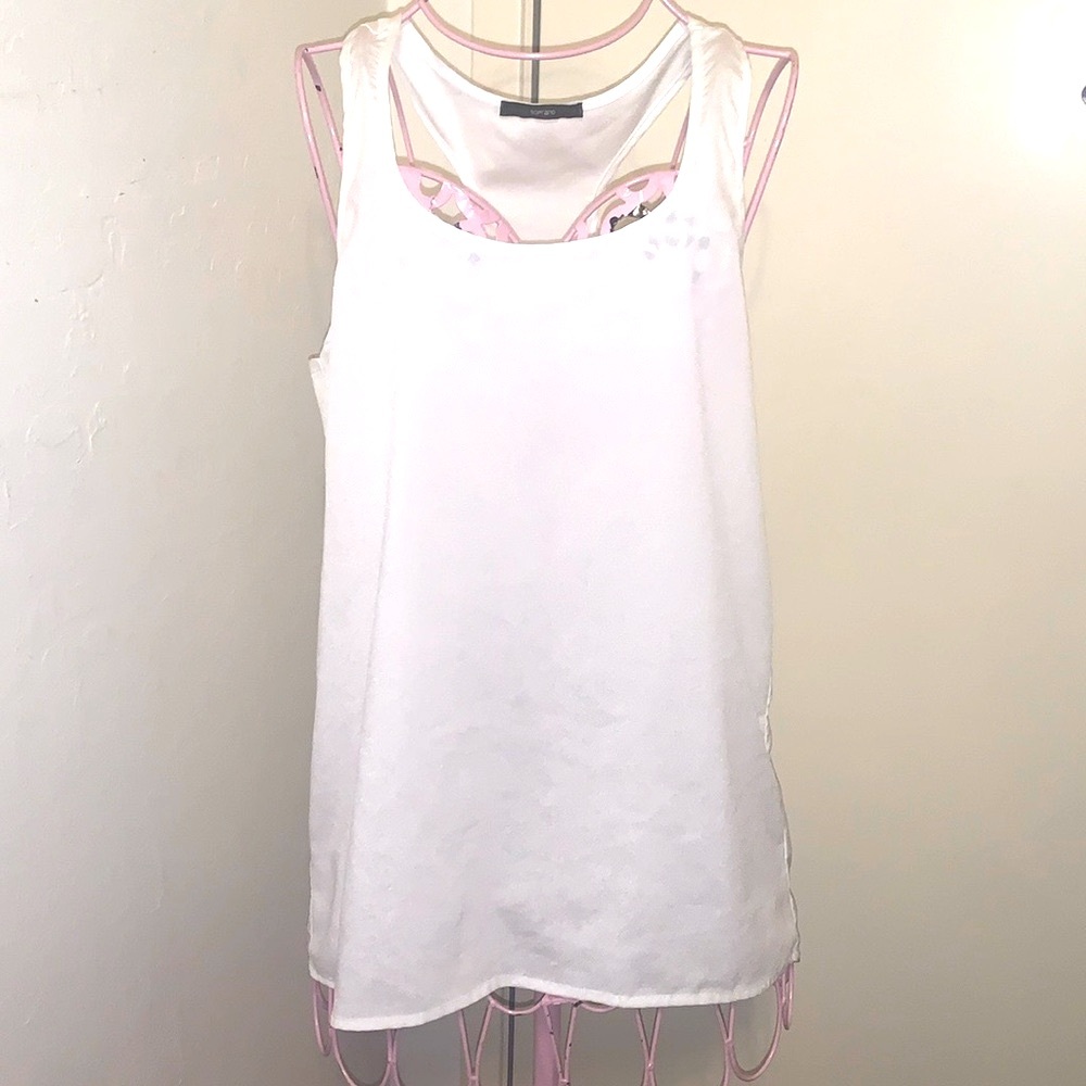 🎁Like New Bundle Of 3 Women's Soprano White, Green, DarkTeal Blue Camisole